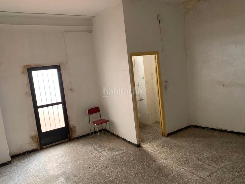 Foto 8e7ac470-2ff3-4a88-a39a-486fc6f7c76e. Local comercial próximo a la plaza madrid en Carrús Oeste Elche / Elx