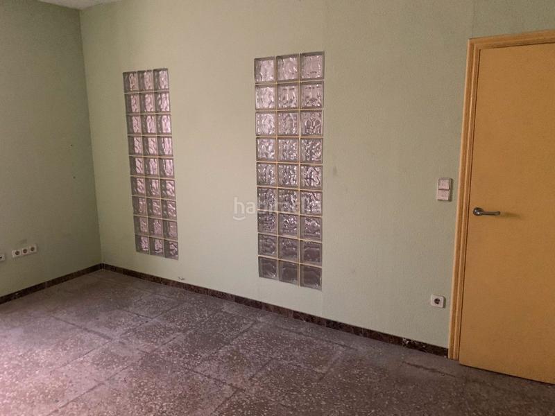 Foto fbdcf15f-3652-4739-aae7-9337603bbd79. Local comercial próximo a la plaza madrid en Carrús Oeste Elche / Elx