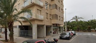 Rent Car parking in Carrer fèlix laorden garcía 13. Alquler garaje altabix