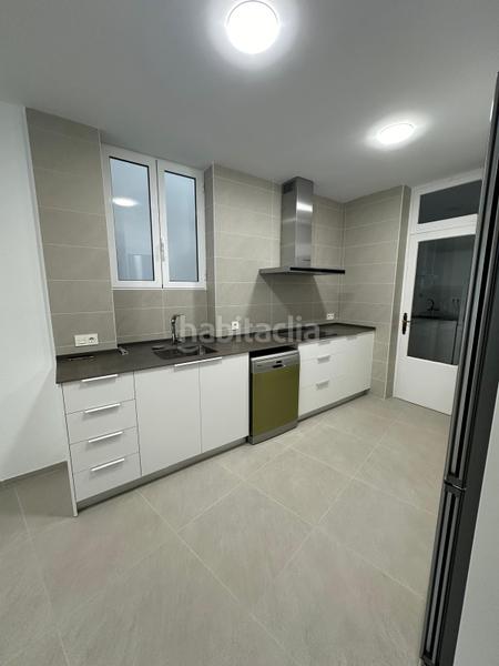 Foto 59fb0d2f-ae64-4c5e-bc31-b24519adc889. Rent flat in Centro Elche / Elx