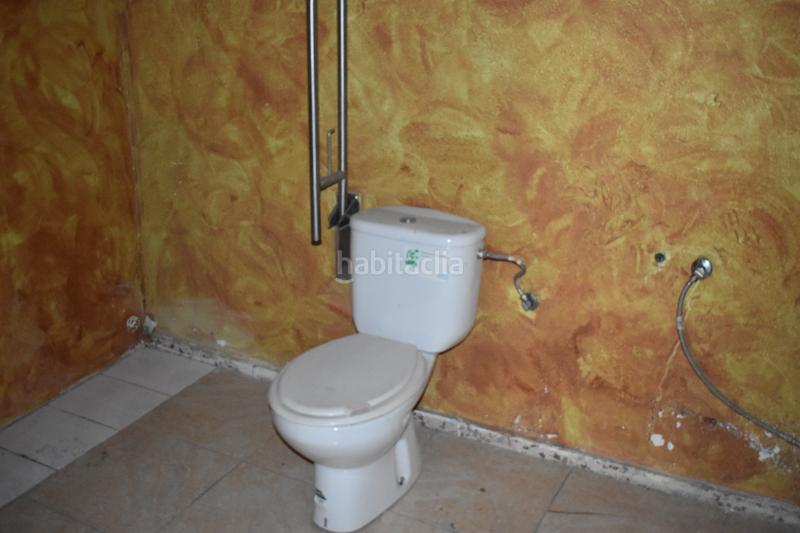 Foto 2ee075f6-bc22-4635-b760-1e83cad793a9. Alquiler local comercial local en alquiler en av.de la libertad en Elche / Elx