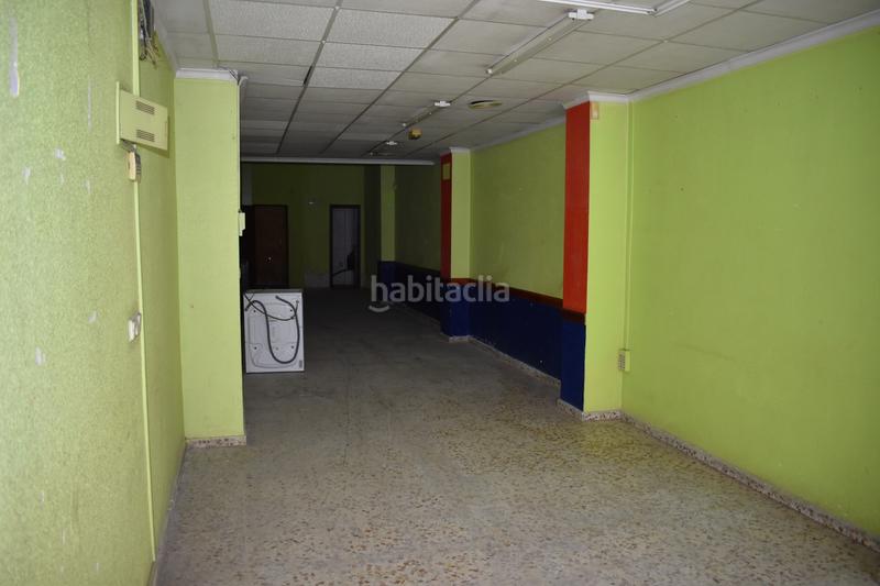 Foto 2ef37ec6-9e15-403a-bc70-9901e4e41610. Alquiler local comercial local en alquiler en av.de la libertad en Elche / Elx