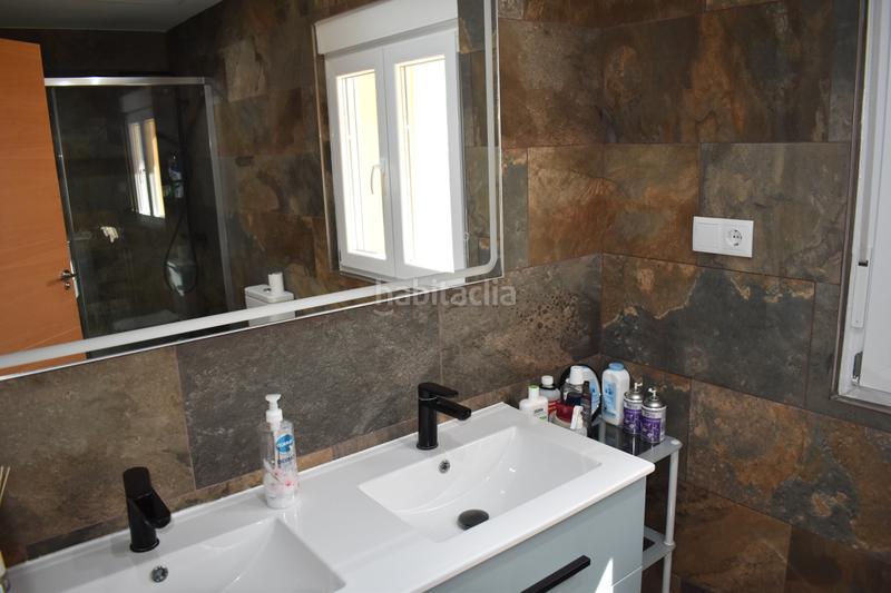 Foto a2b1a07a-7c3d-470f-a317-1e0acb313fcc. Chalet con parcheggio in Valverde Elche / Elx