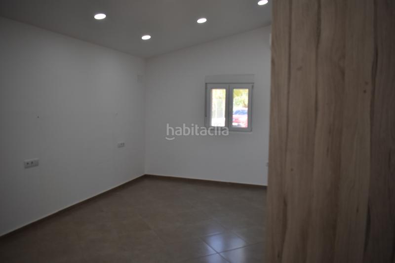 Foto f9dabd78-0b8f-4fa2-b362-d2a07abf5463. Chalet con parcheggio in Valverde Elche / Elx