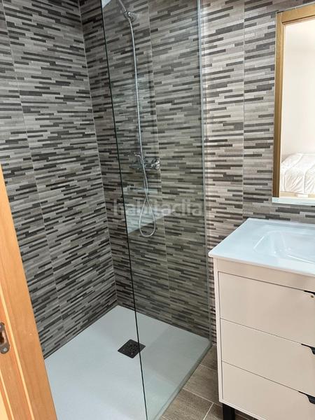 Foto cc187fb0-625e-4c71-857c-f2e31a4f485b. Rent studio with heating parking in Nou Altabix Elche / Elx
