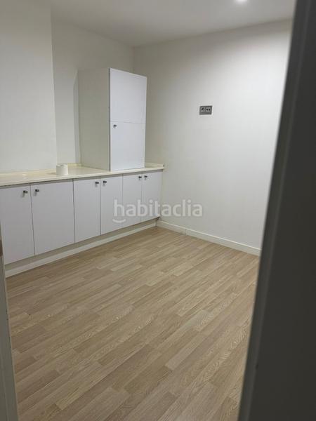 Foto 019290a5-bec1-4825-b345-f622689392db. Lloguer local comercial a Centro Elche / Elx