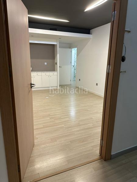 Foto aa85f6d2-6d10-4acd-b507-59032aee95f9. Lloguer local comercial a Centro Elche / Elx