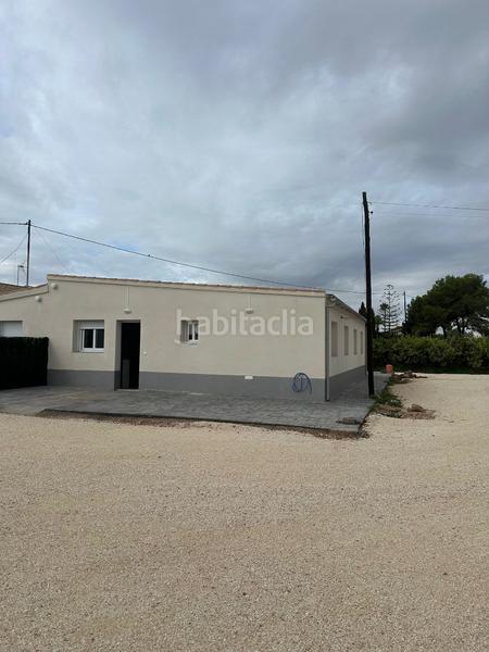 Foto d91b73e3-bac8-43cf-bdf5-ca4cd70328a8. Rent country house with parking in Valverde Elche / Elx