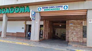 Miete Autoparkplatz in Carrer martín de torres 39. Alquiler garaje zona centro