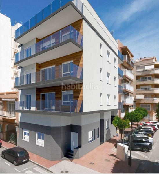 Foto d783e6d0-94bb-4735-93cc-c5a37645920b. Àtic a Playa Levante Santa Pola