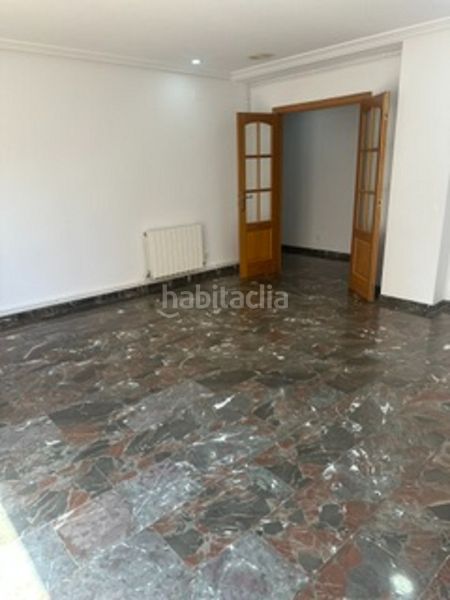 Foto b5d15474-8c78-48f3-bb59-8a9e4570011d. Pis amb calefacció a Centro Elche / Elx