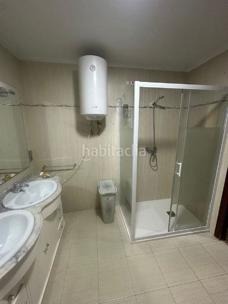 Foto d4d663b9-1936-4dfc-bd18-6f8ca7f96b9a. Rent flat in Centro Elche / Elx
