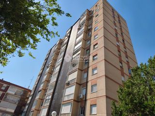 Etagenwohnung in Las Águilas. Piso en venta en madrid
