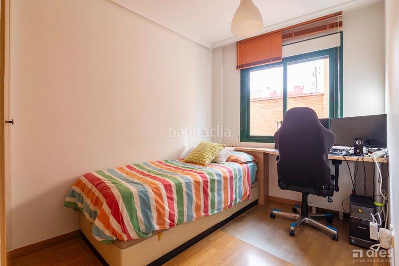 Foto 43a273ed-dfe5-4663-8bdf-98f4090bd0aa. Piso en Valdeacederas Madrid