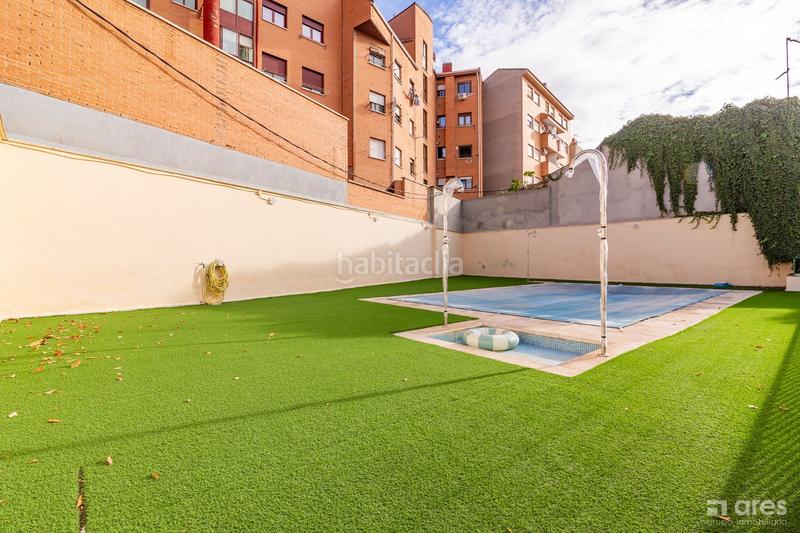 Foto 665c3ce3-1abc-4f0d-8ff8-88186a63e748. Piso en Valdeacederas Madrid