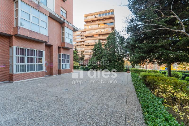 Foto 0c4fa7ed-188c-4848-8dc3-7d8dc0a4957f. Piso grupo inmobiliario ares presenta vivienda en la zona ramón y cajal en Madrid