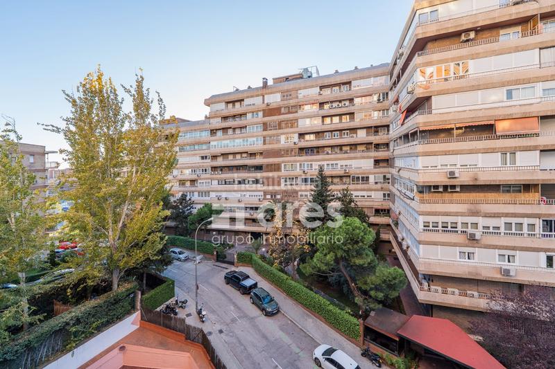 Foto 3c60edc7-79e8-467b-bfa2-d9d75e430112. Piso grupo inmobiliario ares presenta vivienda en la zona ramón y cajal en Madrid