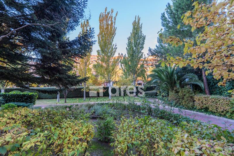 Foto 443a8d3d-b3db-423d-adc0-830050f9b5e3. Piso grupo inmobiliario ares presenta vivienda en la zona ramón y cajal en Madrid