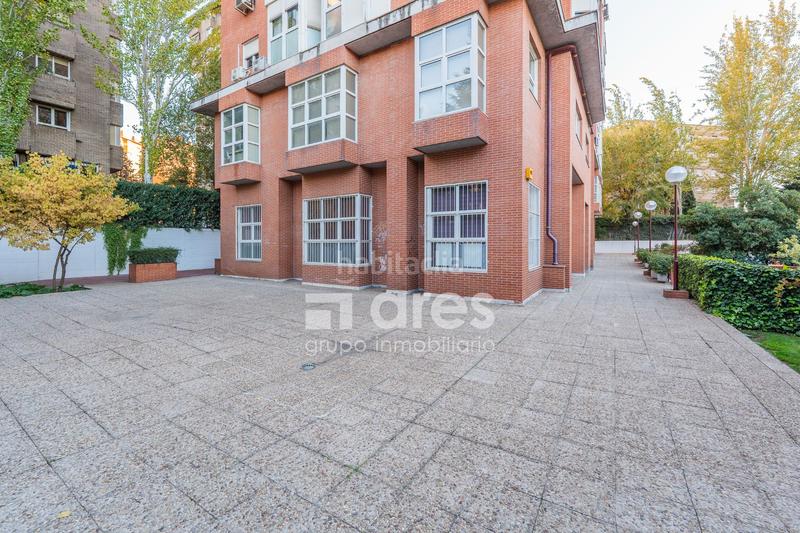 Foto 5e19ea3d-d90e-41eb-a224-419d35d45e77. Piso grupo inmobiliario ares presenta vivienda en la zona ramón y cajal en Madrid