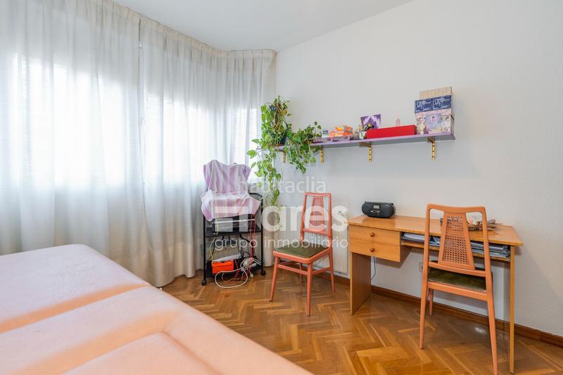 Foto 5f90e9ee-e488-48be-8c29-8ba05b87dab7. Piso grupo inmobiliario ares presenta vivienda en la zona ramón y cajal en Madrid