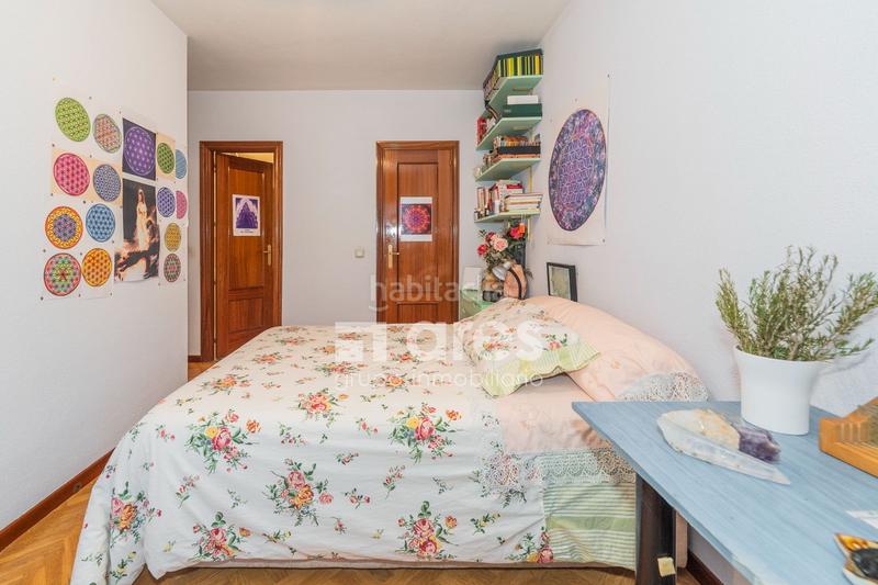 Foto a698994b-f22a-4c1a-9b34-4935f3e54251. Piso grupo inmobiliario ares presenta vivienda en la zona ramón y cajal en Madrid