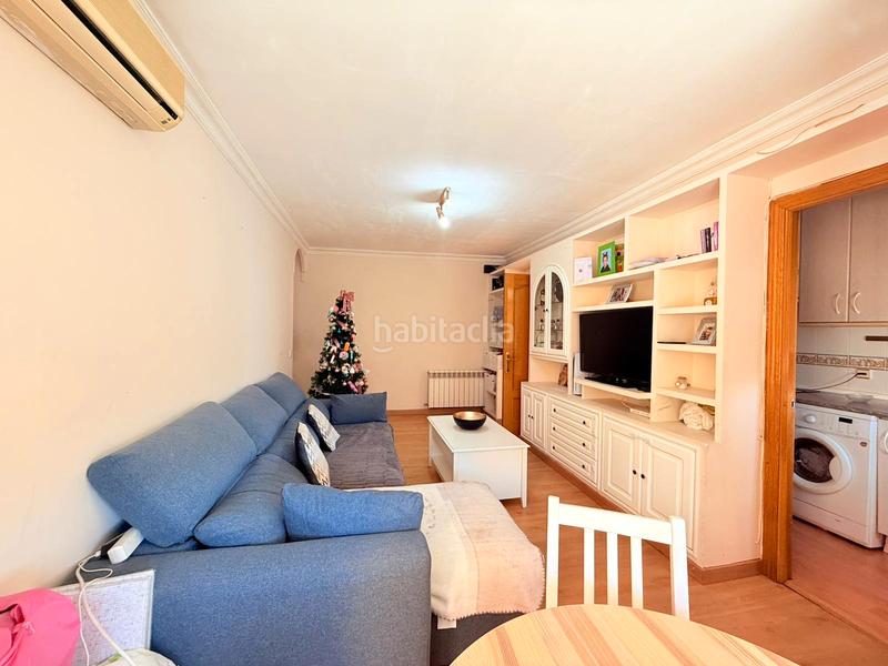 Foto d91c435f-b0fd-4d36-8df0-9982b1b5d590. Flat with heating in San Fermín Madrid