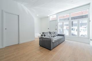Pis  Calle fernando poo. Grupo inmobiliario ares vende planta baja de 50m2 reformada, sit