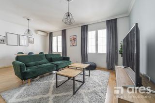 Pis a Calle del Doce de Octubre