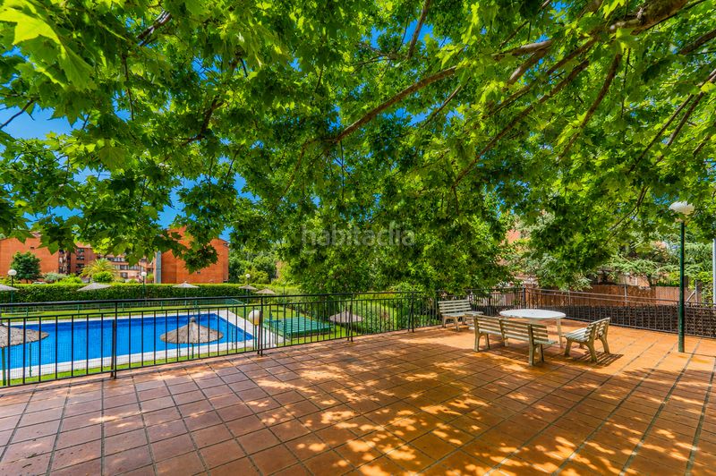 Foto 44e39fee-6a91-4c80-aa64-88bec2e24abc. Dúplex amb calefacció aparcament piscina a El Burgo Rozas de Madrid (Las)