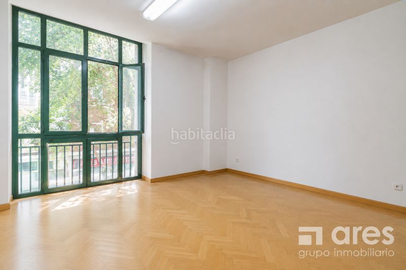 Foto ea51ac3d-6294-45d8-adcf-c2adeef0b3b8. Pis amb calefacció piscina a Pacífico Madrid