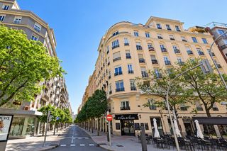Pis a Ibiza. Grupo inmobiliario ares vende exclusiva vivienda de 265 m² en el