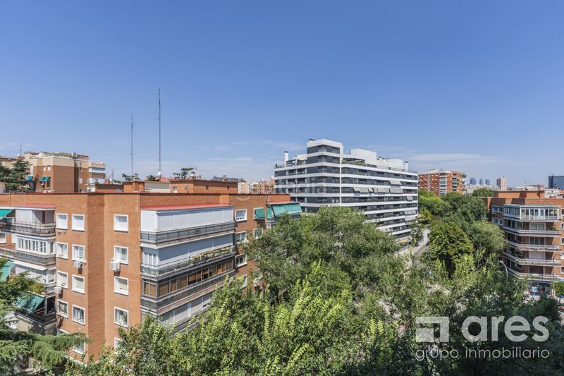 Foto c8b670c1-3fb2-4d8b-bd4e-fe93b911ece1. Pis amb calefacció a Guindalera Madrid