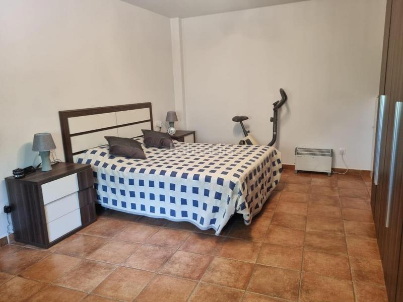 Foto 44d8fe58-4862-42cf-93d7-d2d2f8828d5c. Country house with heating parking in Llevant Reus