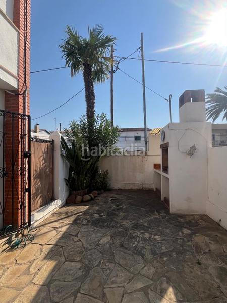 Foto 383c77be-4baf-4a94-b86b-07f2019ce1db. Casa adosada oportunidad única con vistas al mar! en Cambrils