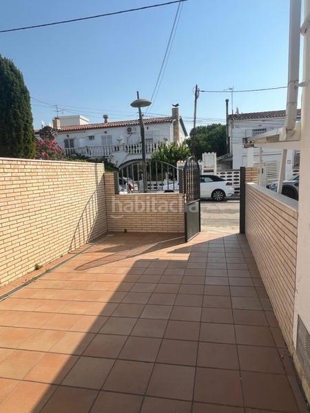 Foto 6ce46b34-049b-494f-9b40-110c3df87e11. Casa adosada oportunidad única con vistas al mar! en Cambrils