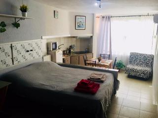 Lloguer Estudi  De pau casals. Se alquila de octubre a mayo un apartamento tipo estudio, bonito