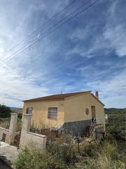 Chalet  La coruña-priorat. Casa individual en la bisbal del penedès