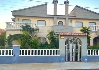 Chalet  Del riu de llastres. Fantástica casa individual con 8 habitacones a 600 metros de la