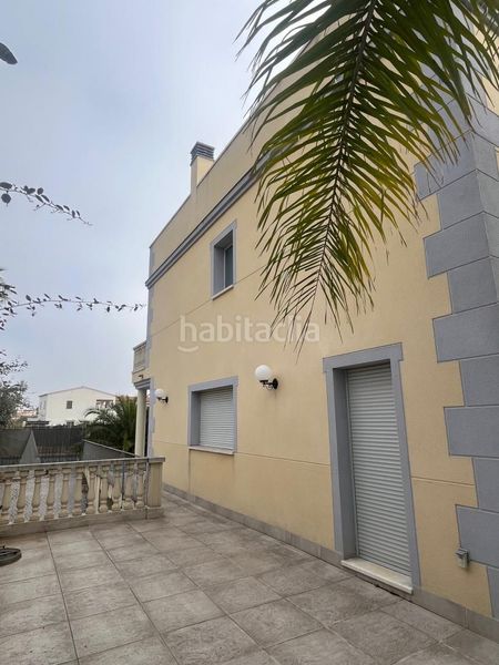 Foto c1c81eb0-ac60-44fb-b24e-966ea0120973. Casa adossada amb calefacció aparcament a mar Cambrils Cambrils
