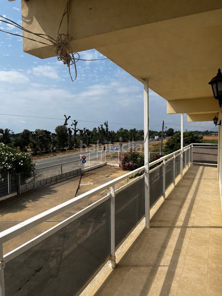 Foto a4f80be8-0ac3-4e4f-816c-b47af3e1b067. Edificio in Platja de Mont-roig Mont-roig del Camp