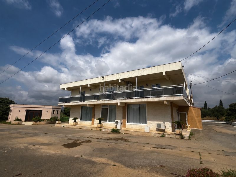 Foto c89b9d1e-d381-4e14-b55e-095b7d8a5a16. Edificio in Platja de Mont-roig Mont-roig del Camp