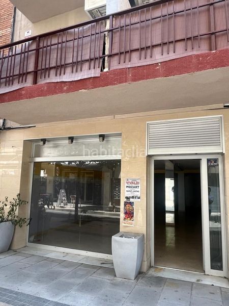 Foto 700baeec-97a6-4838-b13d-e75b6591b656. Local comercial gran local en venta en el puerto ! en Cambrils