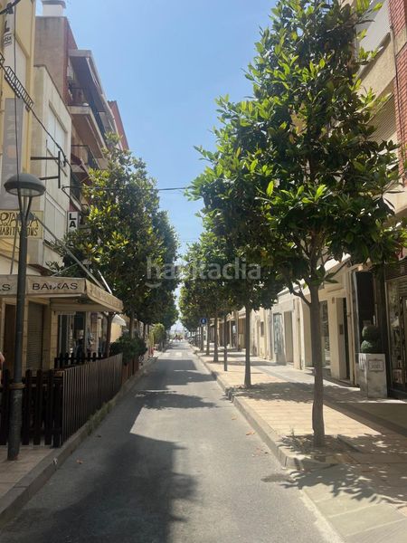 Foto 94026be4-d472-461c-be87-f2b1cd412538. Local comercial gran local en venta en el puerto ! en Cambrils