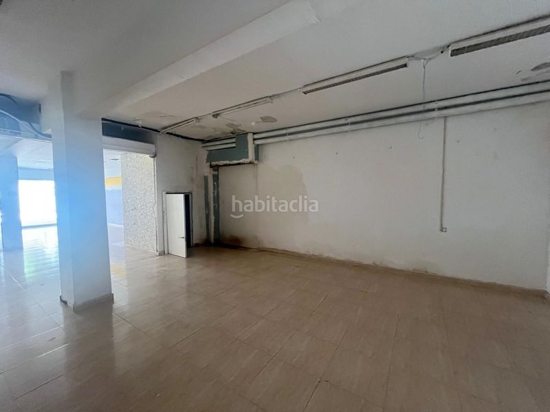 Foto d227d093-5fd8-41b2-a972-c198a68e78e6. Local comercial gran local en venta en el puerto ! en Cambrils