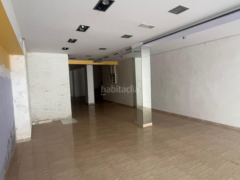 Foto d357cb2f-b6c5-4bb0-b3e0-8cdbd1dc6017. Local comercial gran local en venta en el puerto ! en Cambrils