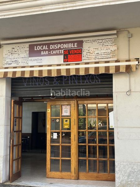 Foto 02fbb950-e1cb-4ecb-99db-10e439bbe67d. Local comercial fantástico local esquinero en la zona del puerto ! en Cambrils