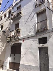 Semi detached house  Del mig. Casa de pueblo en venta en constantí