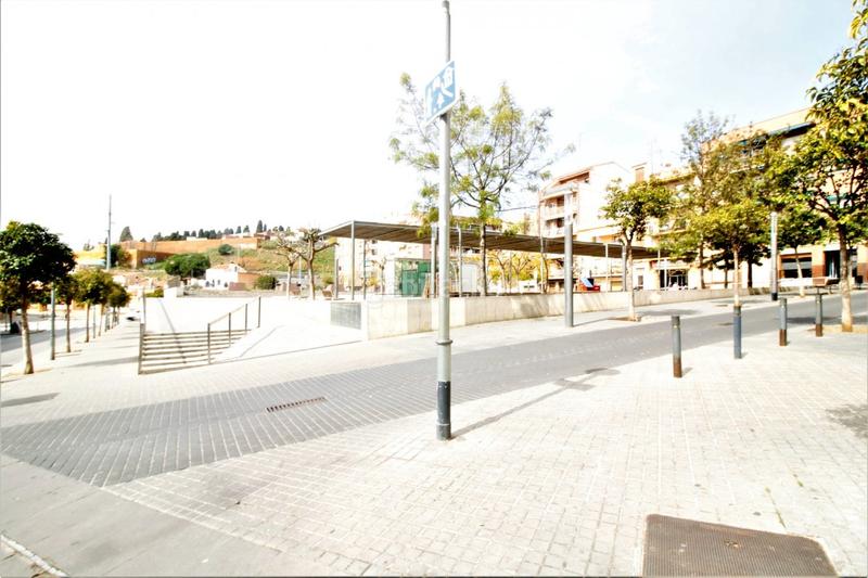 Foto e0d441b9-8e23-4fa2-a3d8-9a788b14efbc. Nave industrial polígono mataRocafonda en Rocafonda Mataró