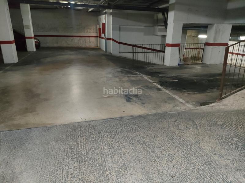 Foto 1183430d-f975-407d-b75d-455a615afeff. Autoparkplatz in Rocafonda Mataró