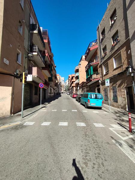 Foto 4fc20bb0-895c-4bc8-ba26-eeeb1970de27. Parking coche nou barris cflor de neu pablo iglesias en Barcelona
